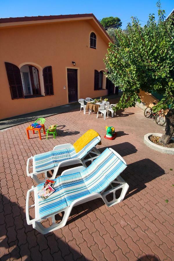 Appartamenti Villa Chiara Imperia Exteriör bild